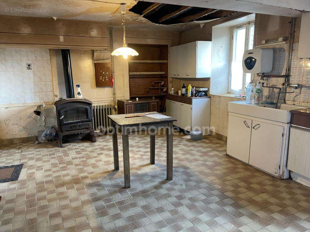 Maison en pierre avec grange et jardin de 2000 m2 et bois - photo 8