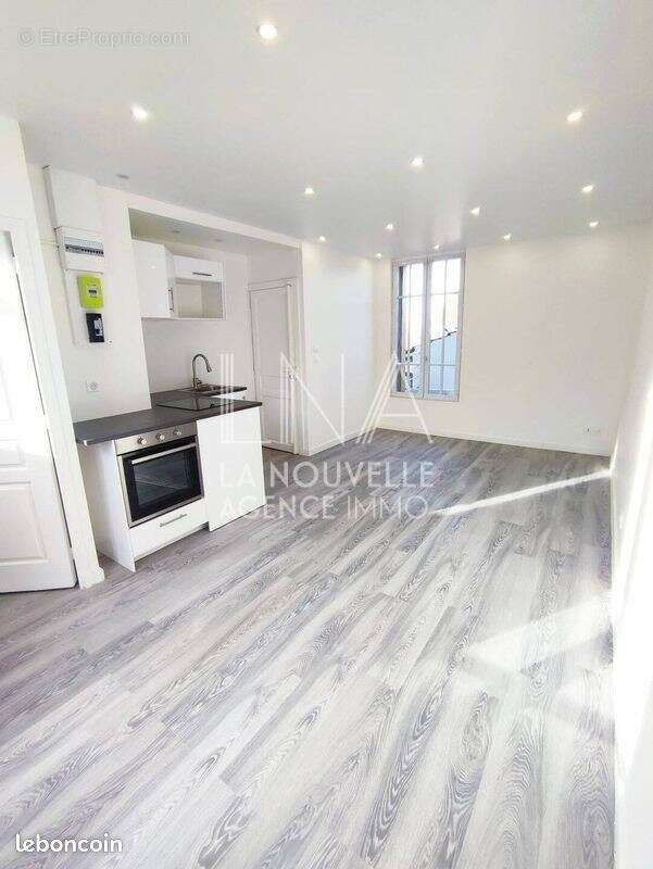 6min métro Mairie des Lilas - Charmant studio avec balcon 23m² - photo 2