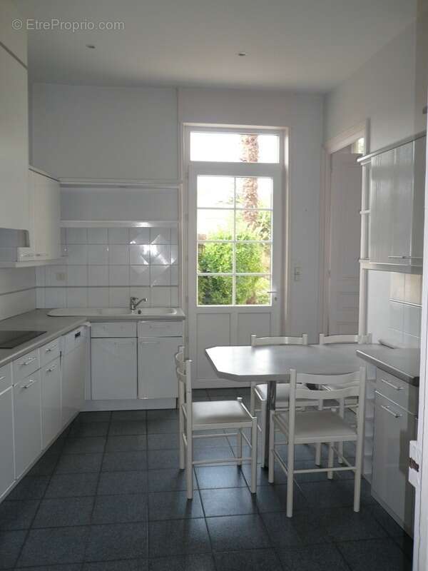  A Vendre Maison BOURGEOISE COGNAC Proche Centre Ville  - photo 38