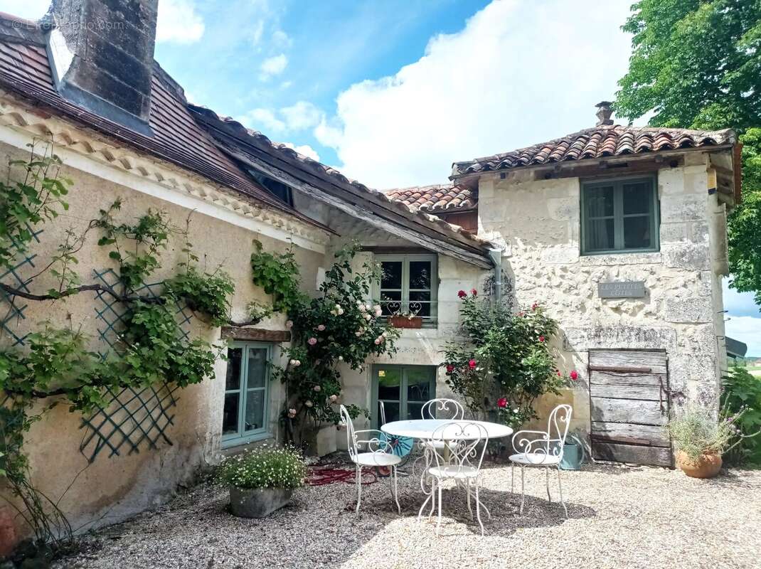 Maison à VERTEILLAC