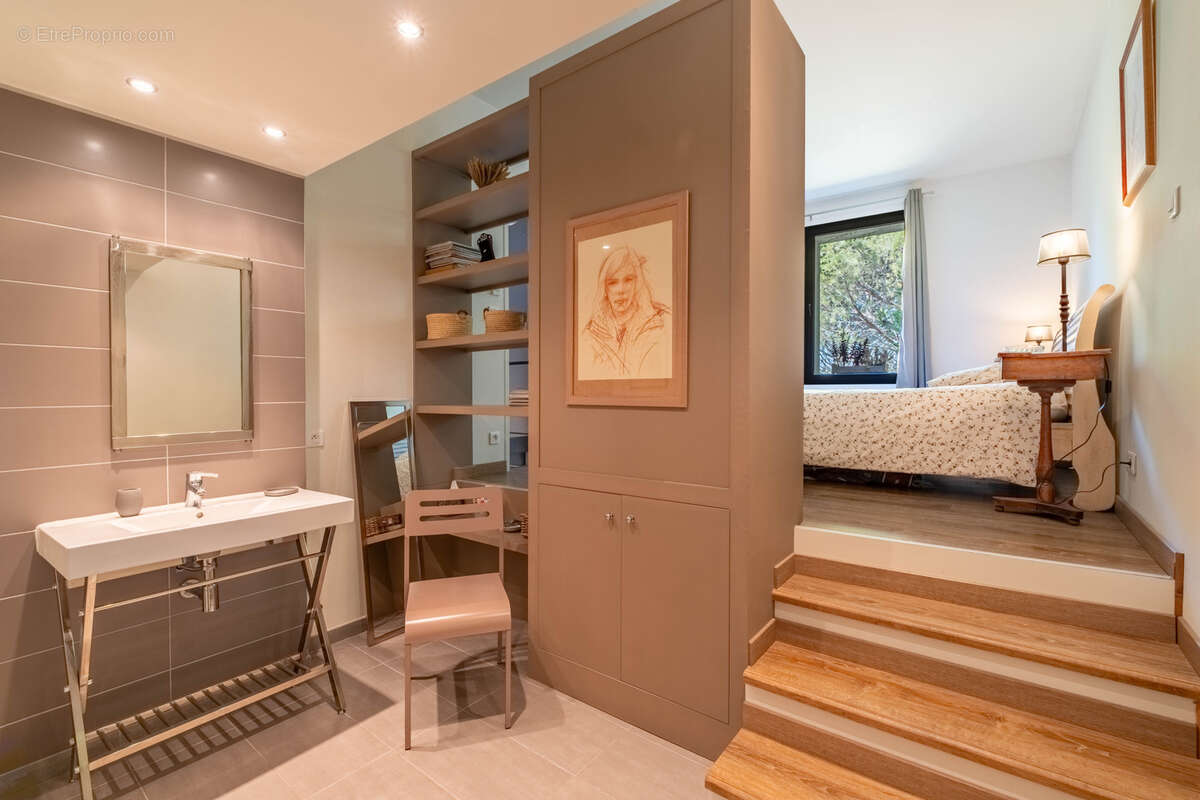 Maison à PERNES-LES-FONTAINES