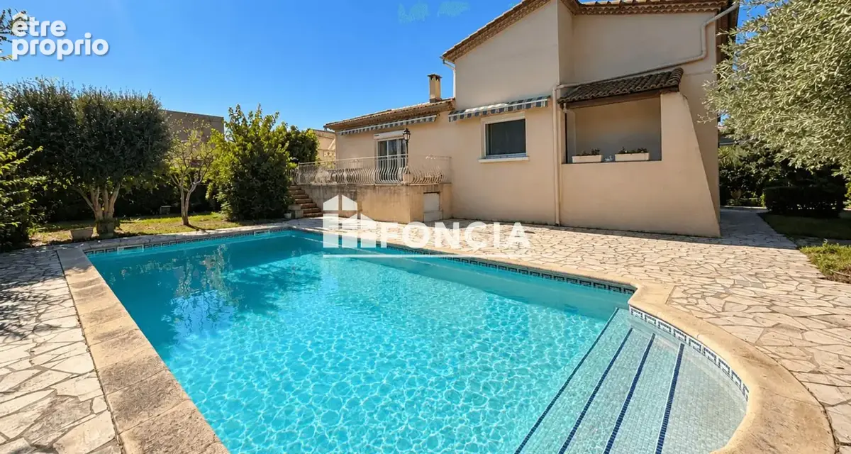 Exclusivité – maison spacieuse avec 4 chambres, annexe indépendante et grande piscine - photo 1