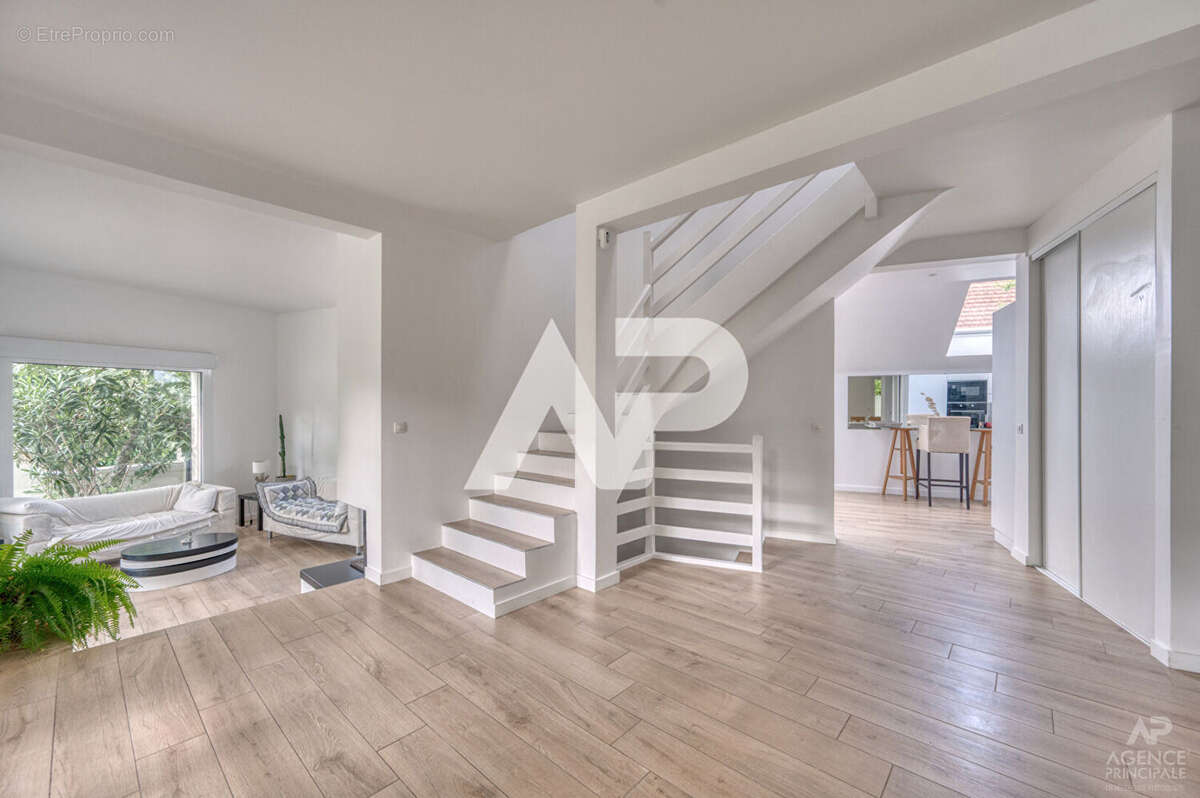 Maison à RUEIL-MALMAISON