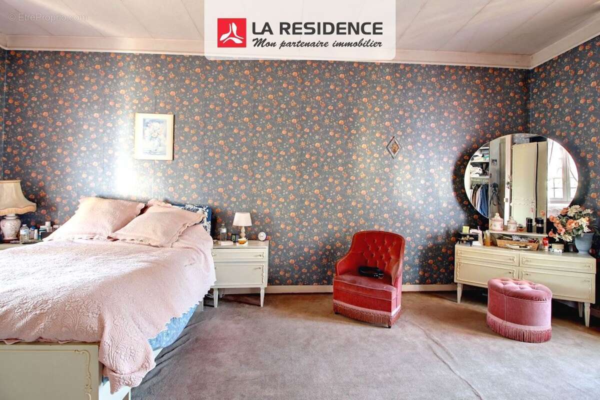 Maison à SAINT-ETIENNE-DU-ROUVRAY