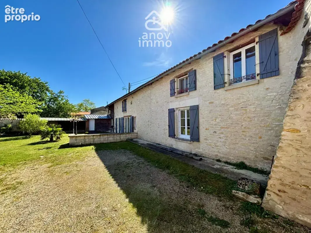Maison 5 pièces - CHABOURNAY (86380) - photo 1