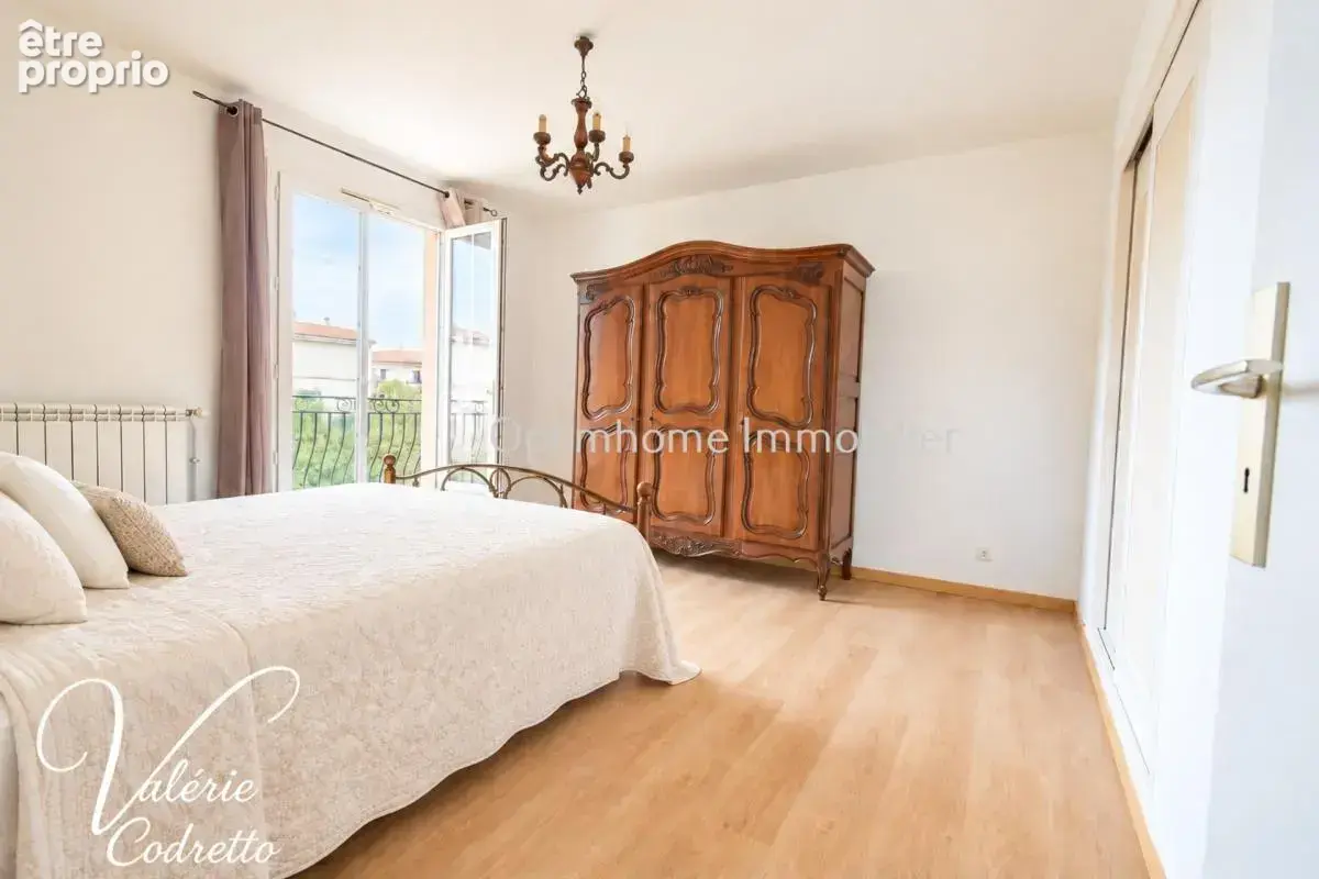 Villa 4 chambres à vendre à La Garde (83) 125 m² – Jardin, garage et combles aménagés - photo 29