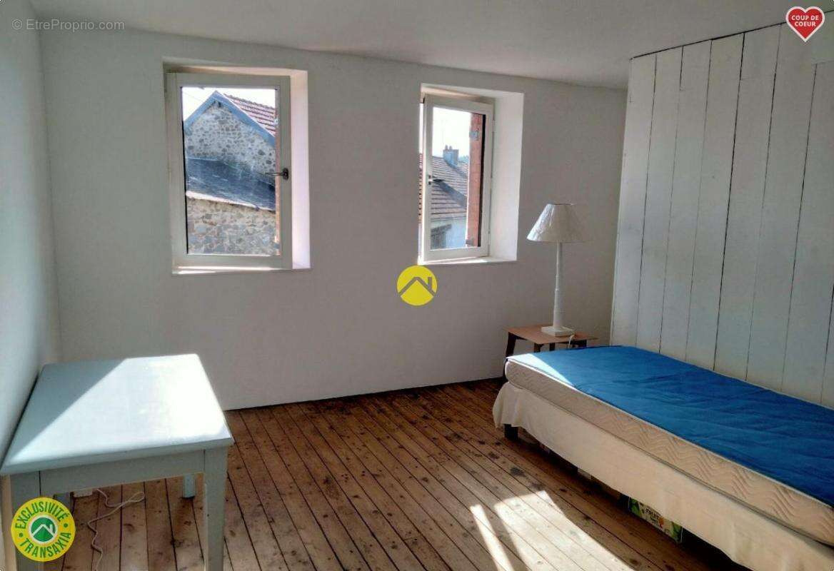 Maison à LE GRAND-BOURG