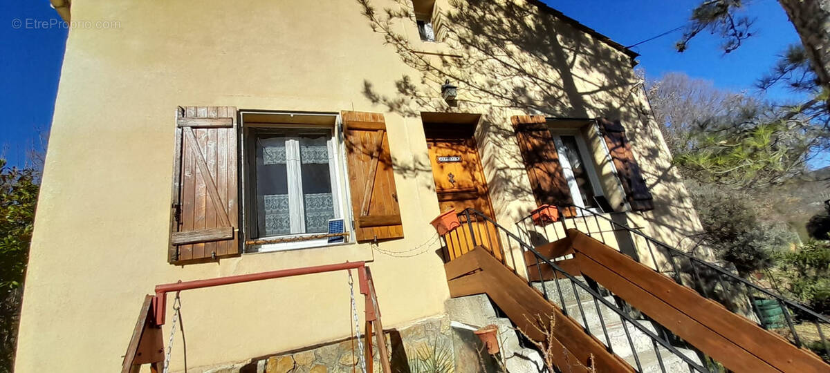 Maison à MONTAZELS