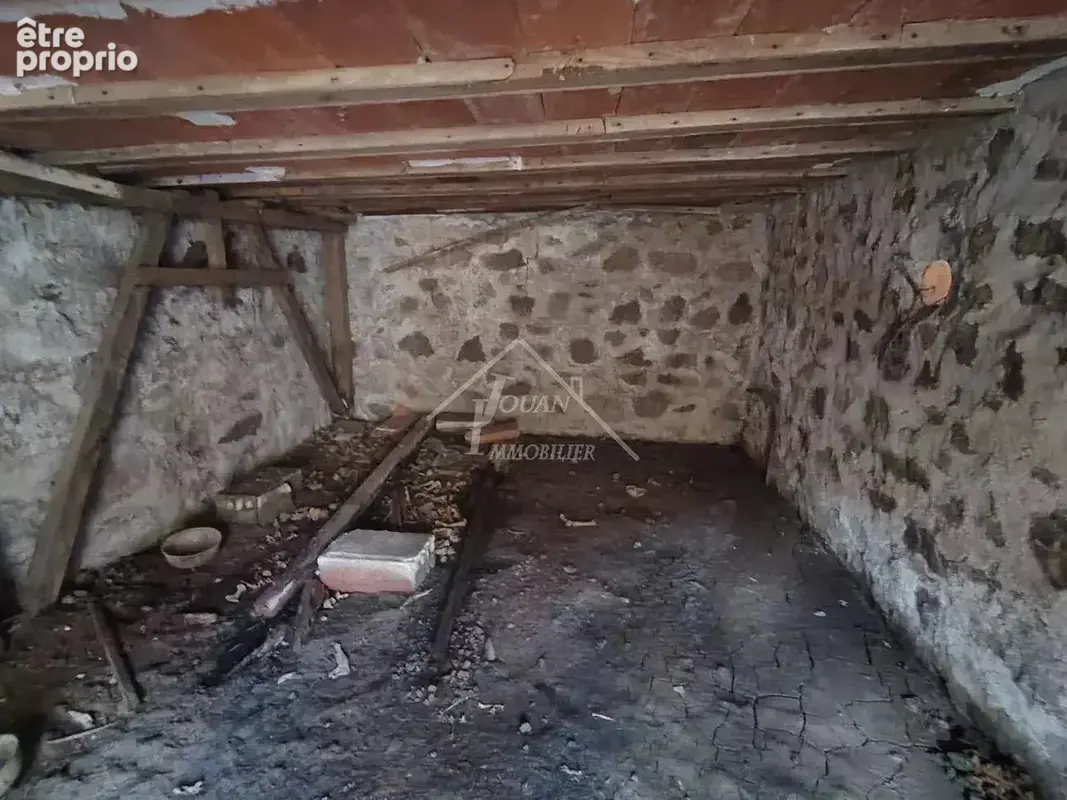 Petite maison à rénover au Donjon - photo 6