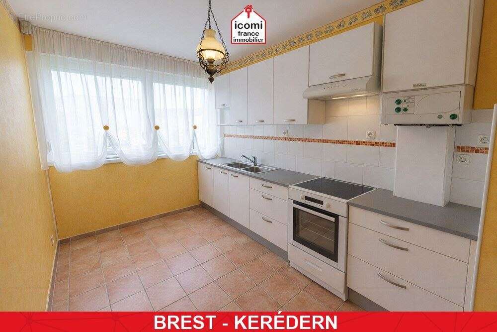 Finistere - brest (29200) - a vendre - appartement t6 - 4 chambres possible 5 - dalle beton - 2 balcons - beau potentiel - photo 8