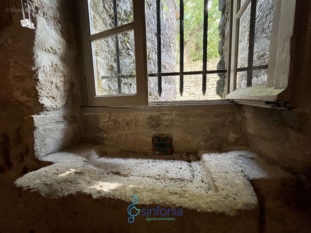 Maison à SAINT-SIFFRET