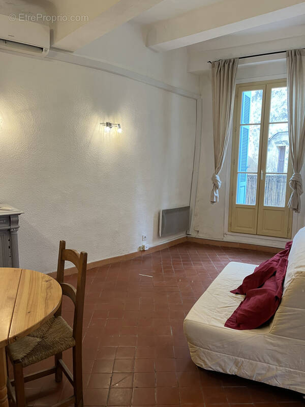 Appartement à VILLECROZE