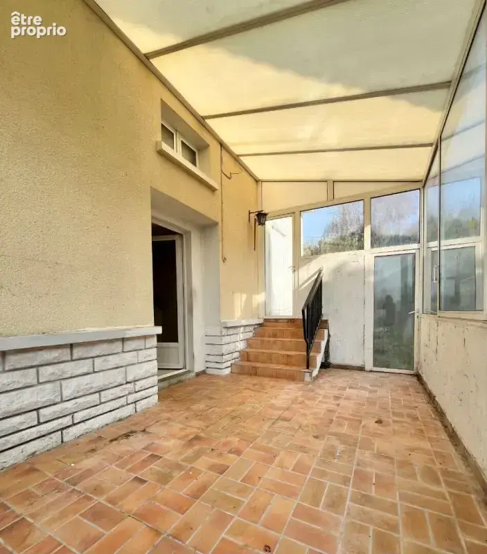 Maison  4 pièce(s) 113 m2 + 102 m²  + Garages et Sous-sol - photo 3