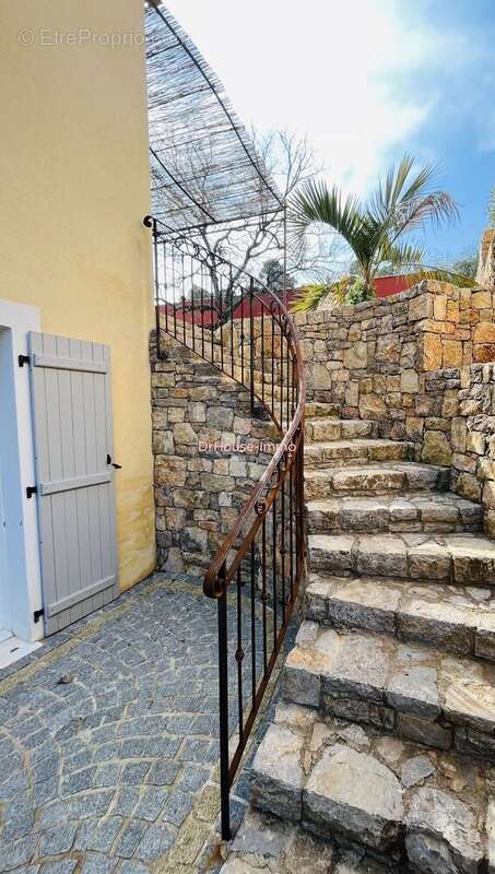 Maison 167 m² à Le Thoronet  - photo 12