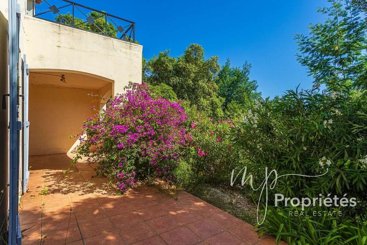 Maison à RAYOL-CANADEL-SUR-MER