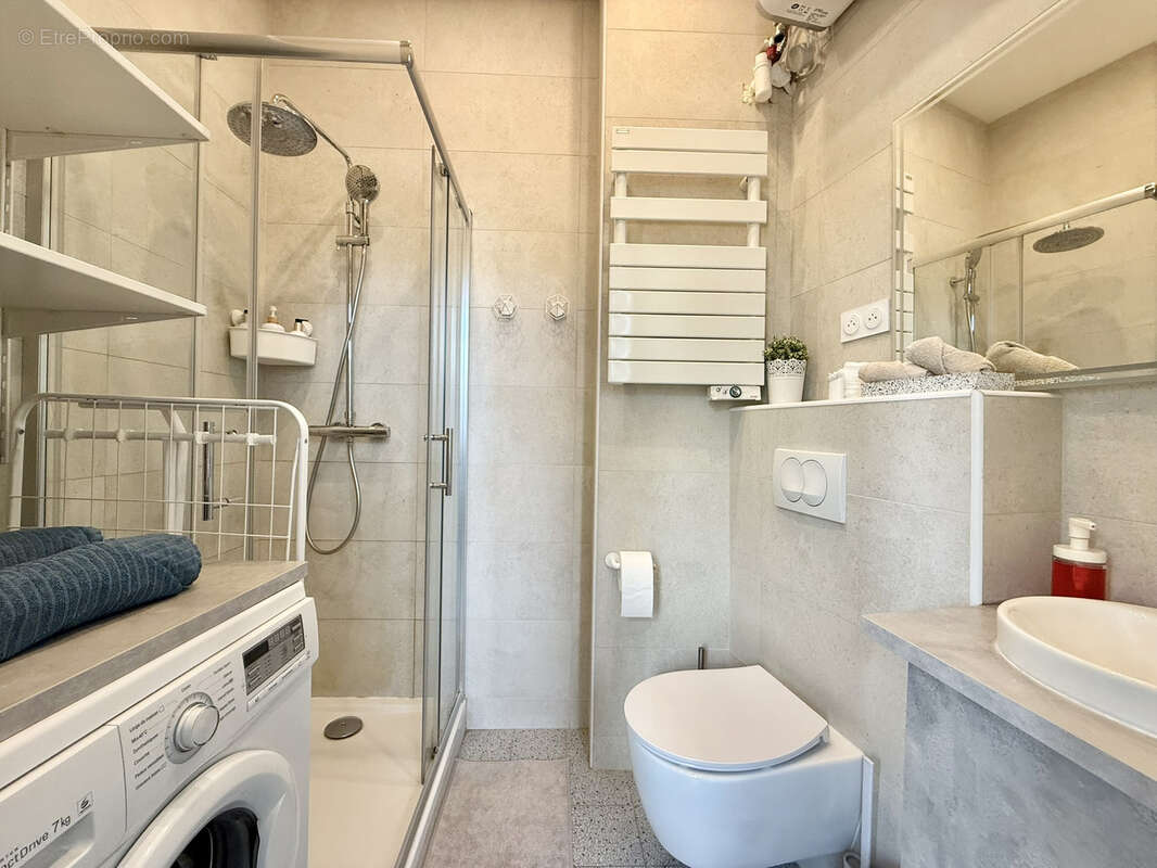 Appartement à MARSEILLE-5E