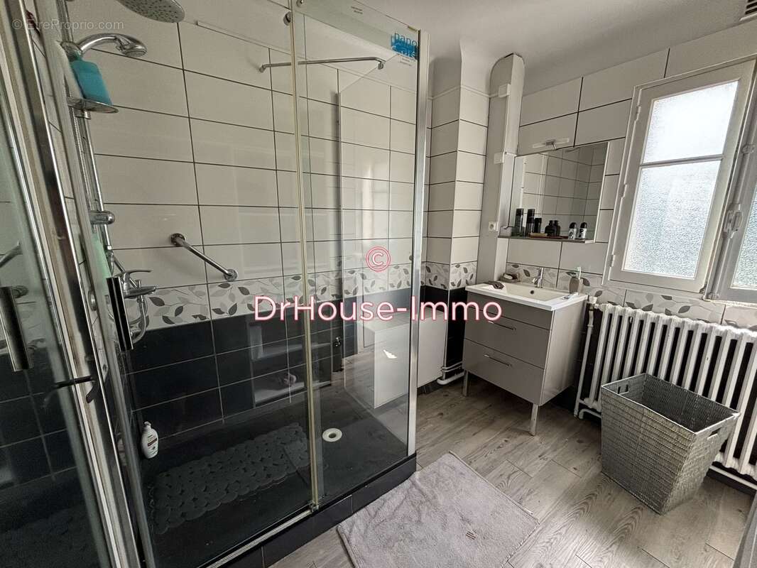 Maison à GAILLON-SUR-MONTCIENT