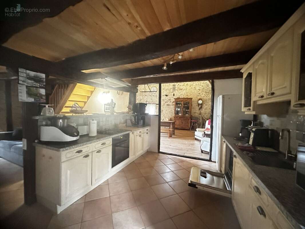 Maison à SAINT-CIRGUES