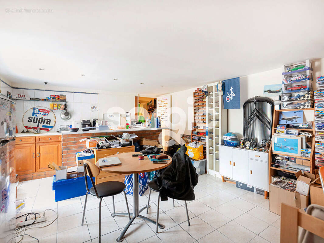 Appartement à LINAS