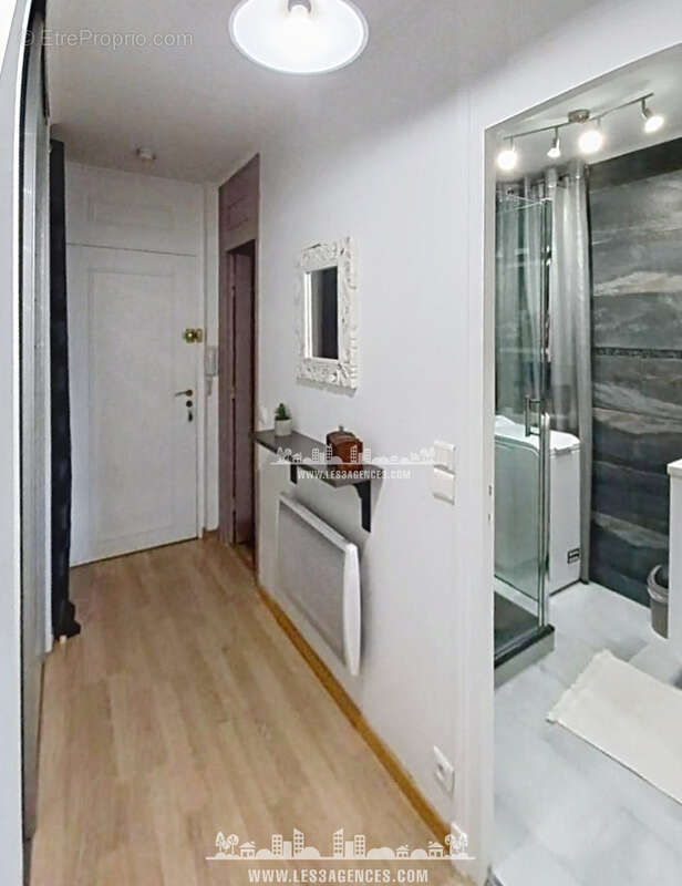 Appartement à COGOLIN