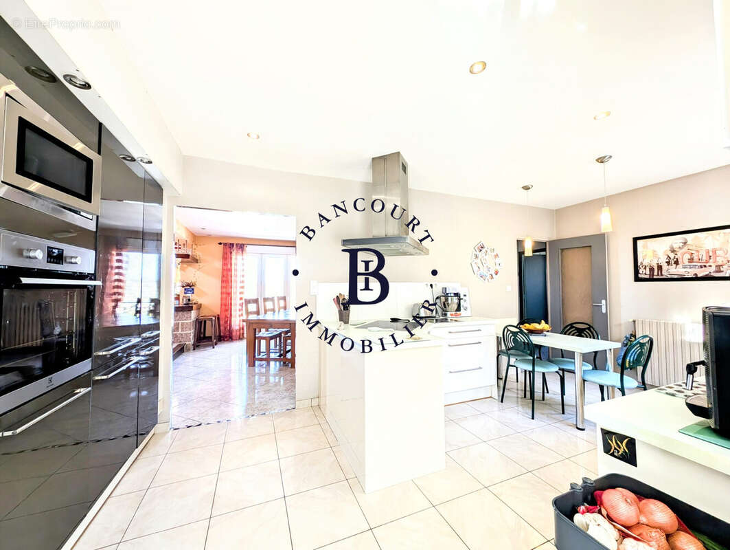 Maison à BRIVE-LA-GAILLARDE