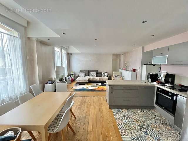 Appartement à MAISONS-ALFORT