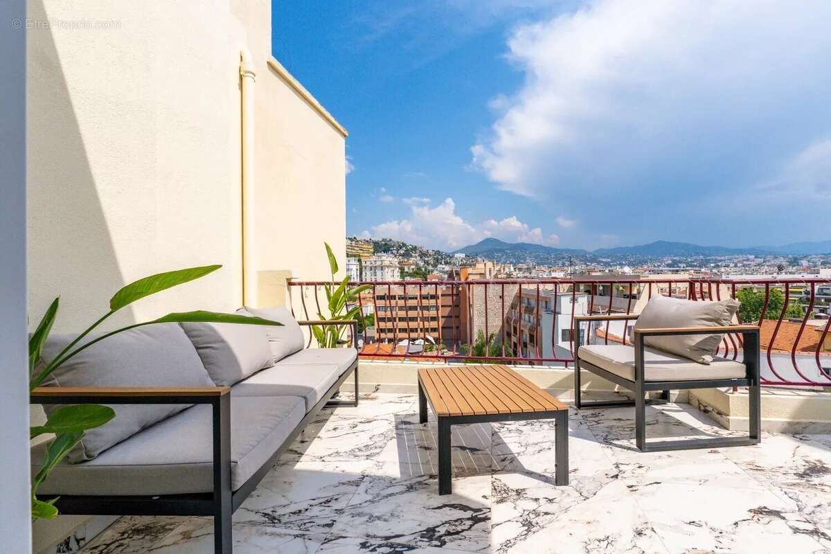 Appartement à NICE