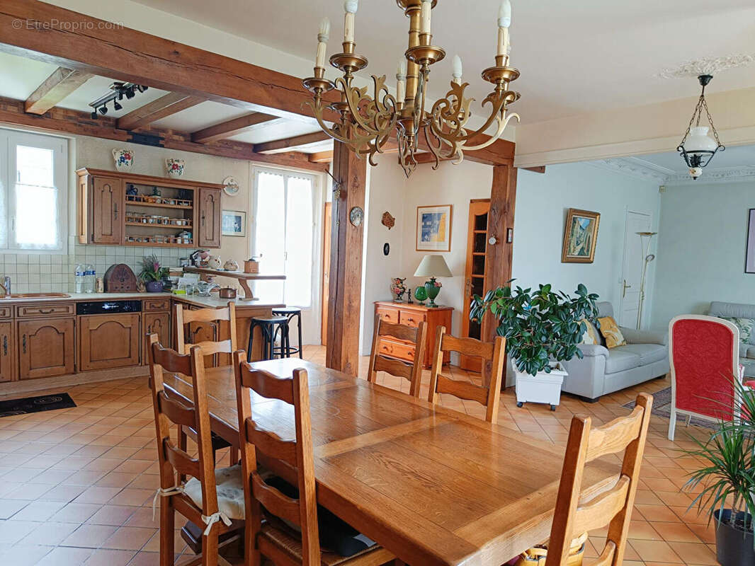 Maison à VILLEMOMBLE