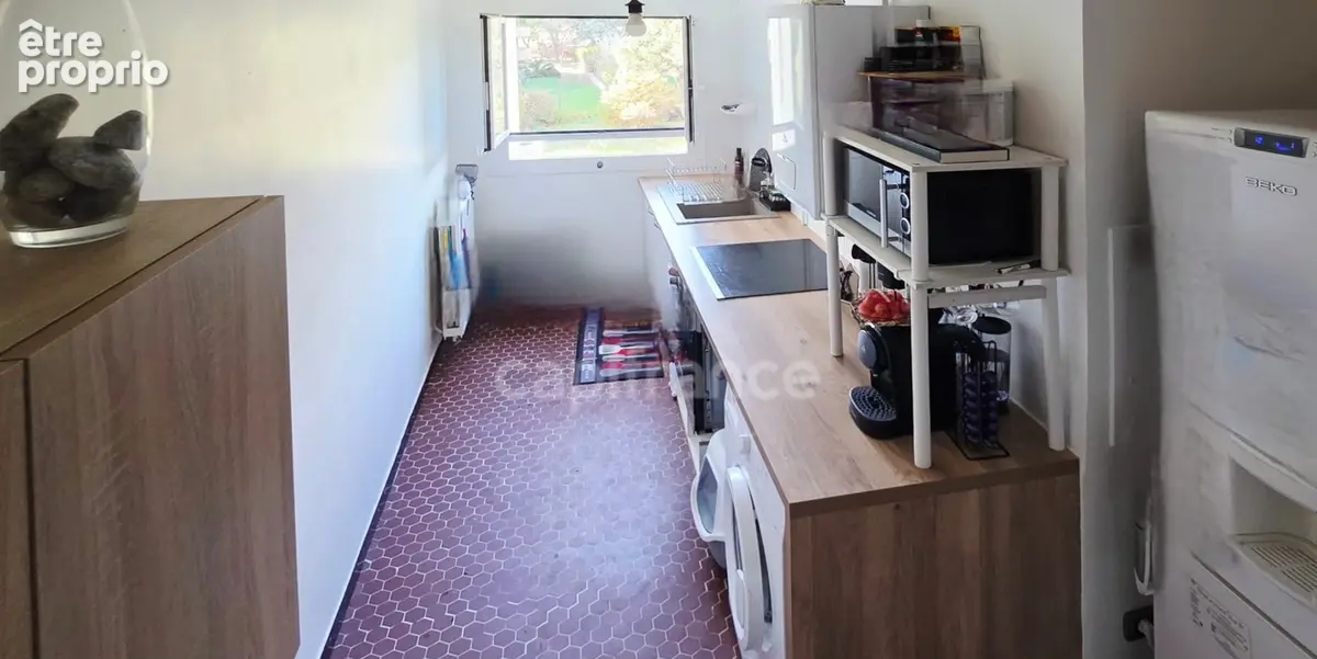 Appartement à vendre T2  libre de suite BASTIA SUD vue imprenable - photo 7