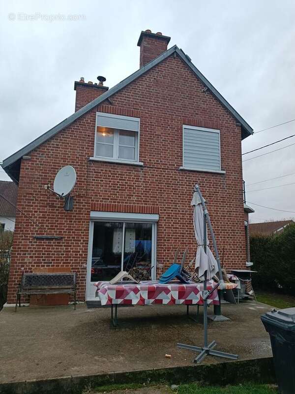 Maison à HANGEST-SUR-SOMME