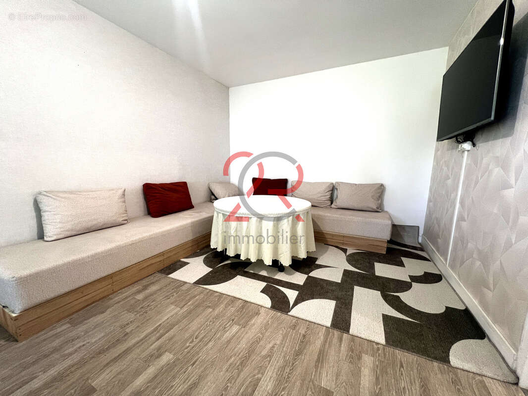 Charmant appartement T4/5 rénové, proche Métro - photo 3