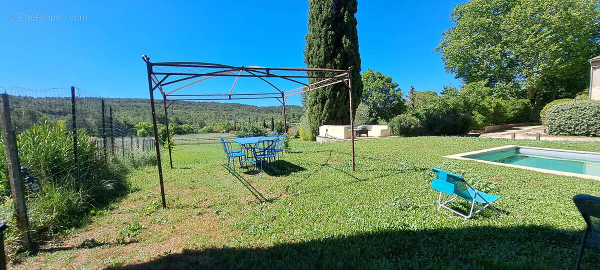 Appartement à LE THOLONET
