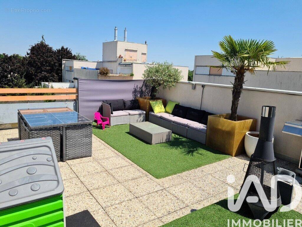 Photo 1 - Appartement à SAVIGNY-LE-TEMPLE