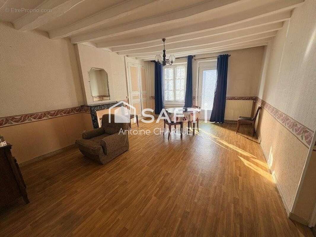 Photo 2 - Maison à BUZANCAIS