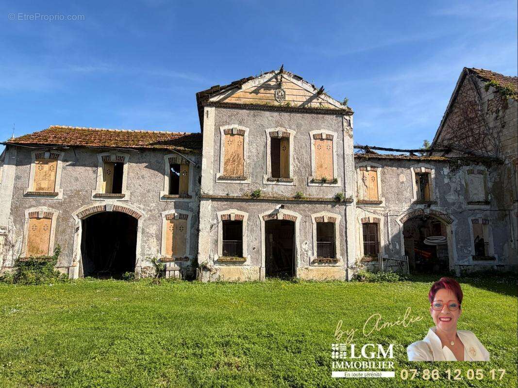 Crézancy – Maison de caractère 3 Chambres avec dépendances sur 784 m² - photo 17