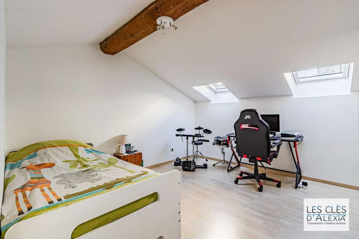 Duplex esprit maison 140 m² avec cour – Bien rare à Lyon 3 - photo 6