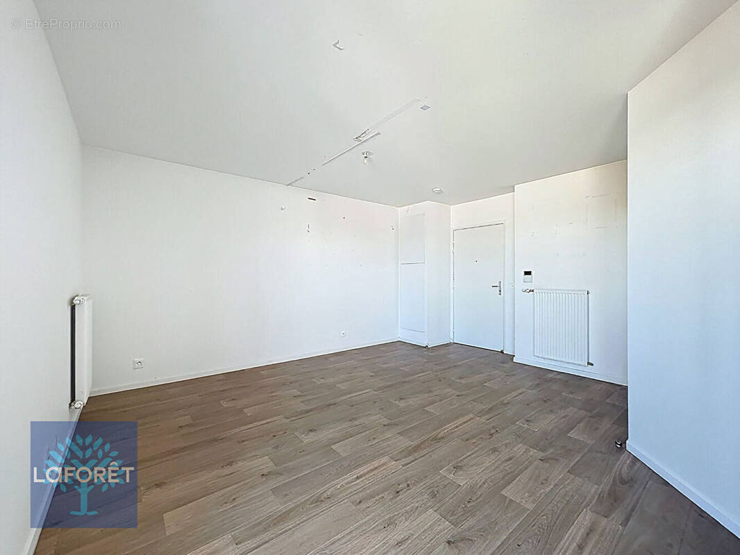 Appartement à CORBEIL-ESSONNES