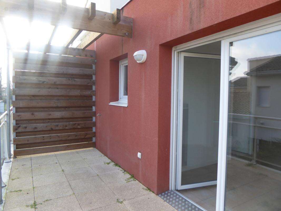 Appartement à CADAUJAC