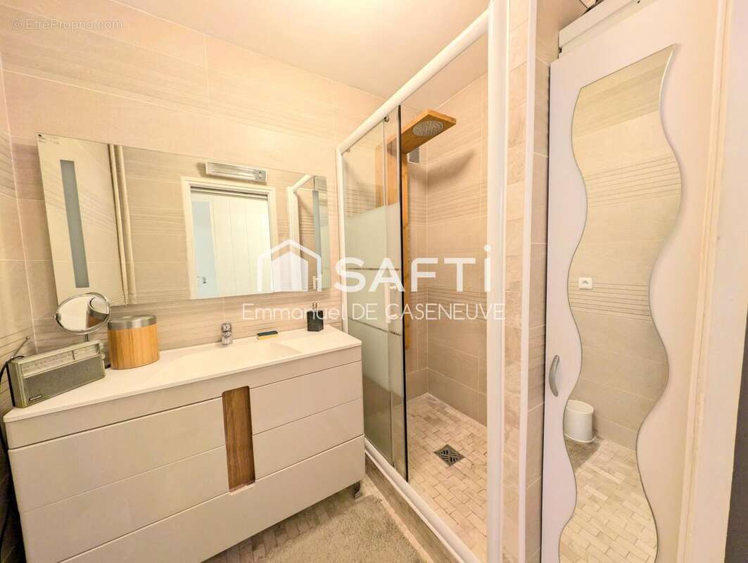 Photo 8 - Appartement à LES PAVILLONS-SOUS-BOIS