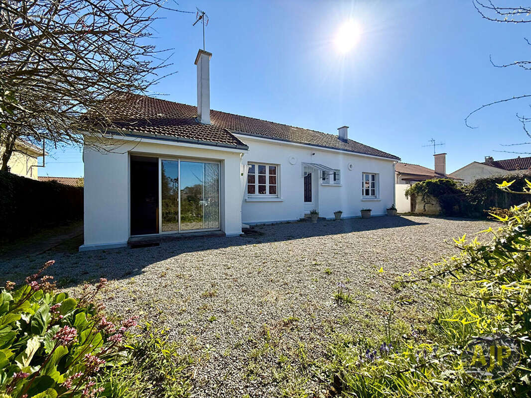 Maison à SAINTE-PAZANNE