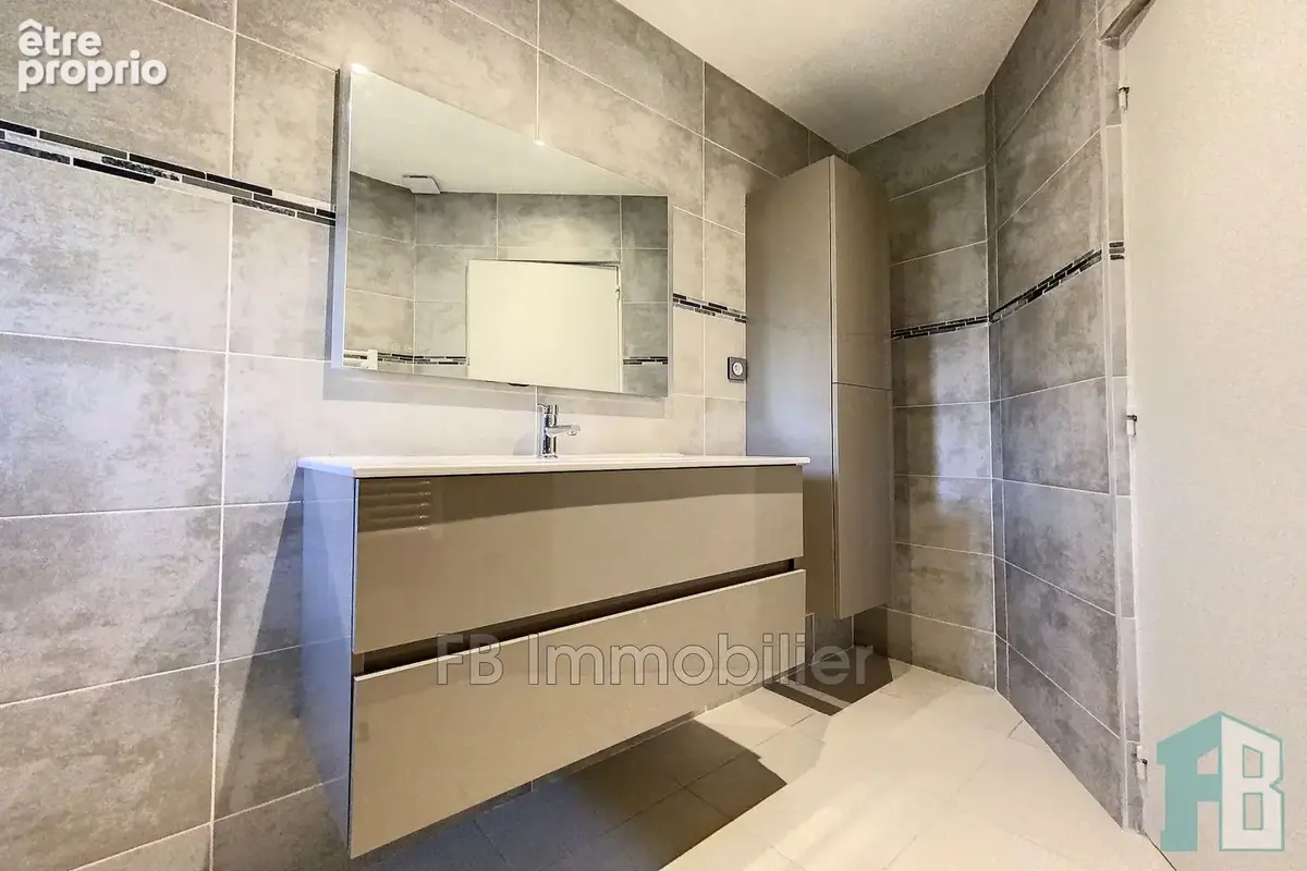 Maison 4 pièces 106 m² à vendre à Eyguieres (13430) - photo 9