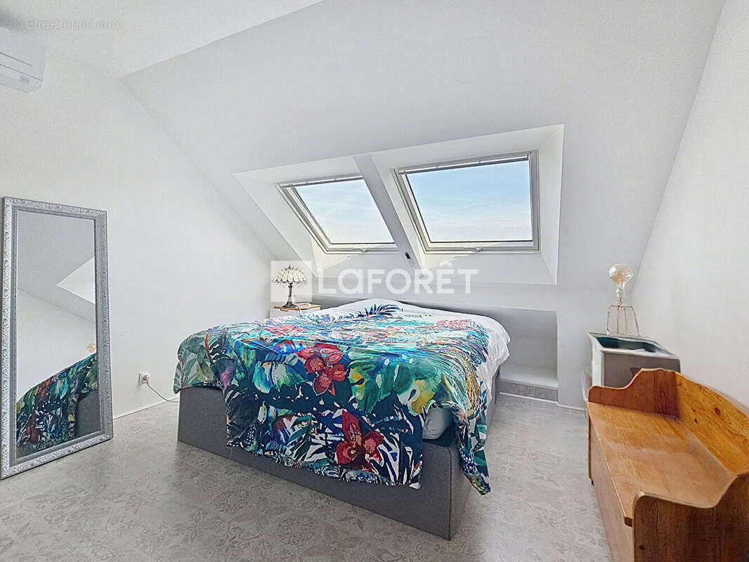 Maison à MAGNY-LE-HONGRE