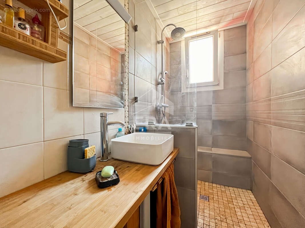 Maison 140m² à vitrolles - photo 13