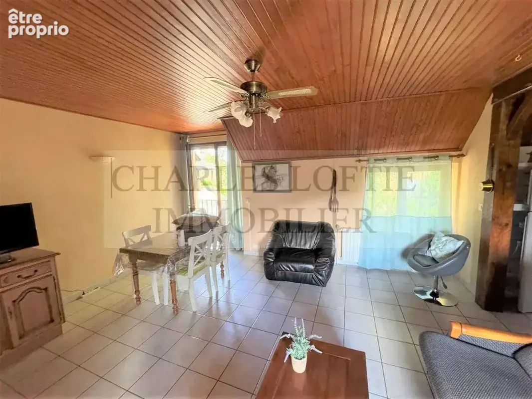 Ensemble de 2 maisons, dépendances sur 3 655 m² de terrain - photo 13