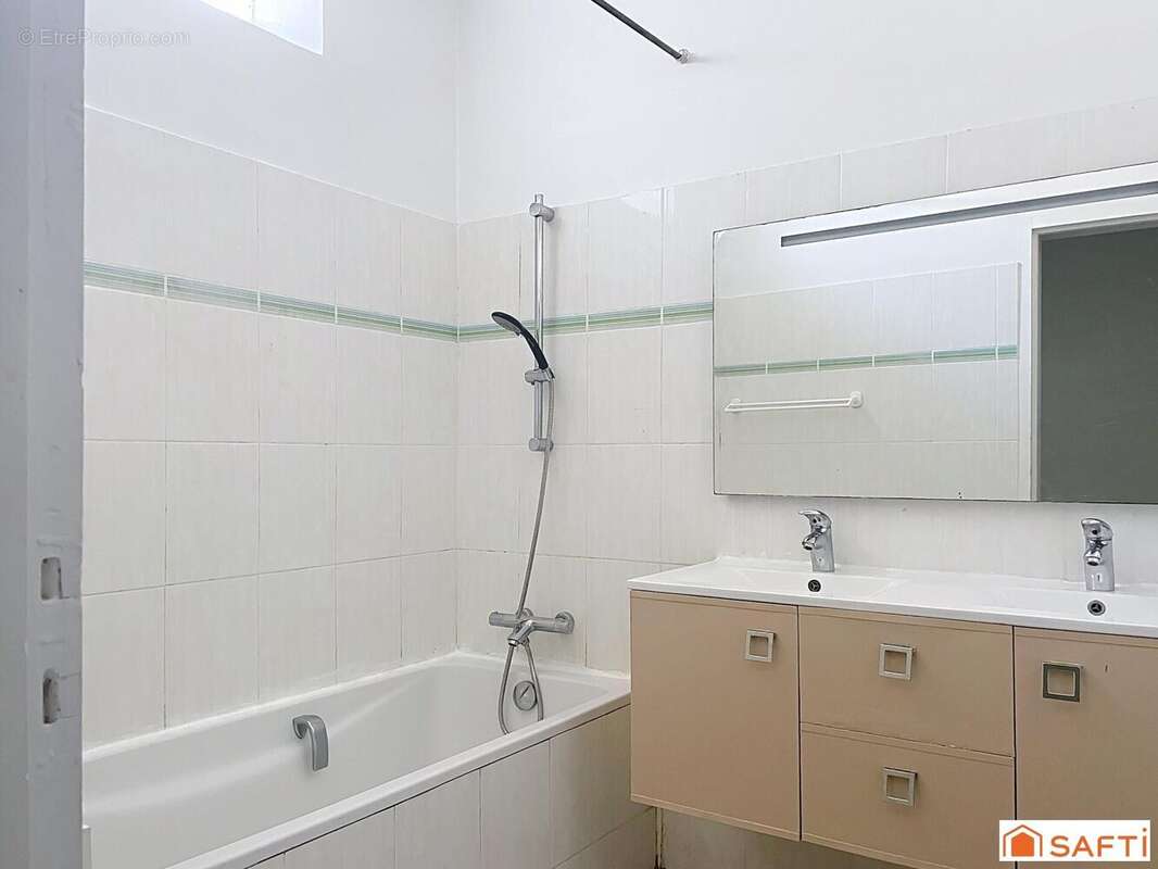 Photo 9 - Maison à LE PONTET