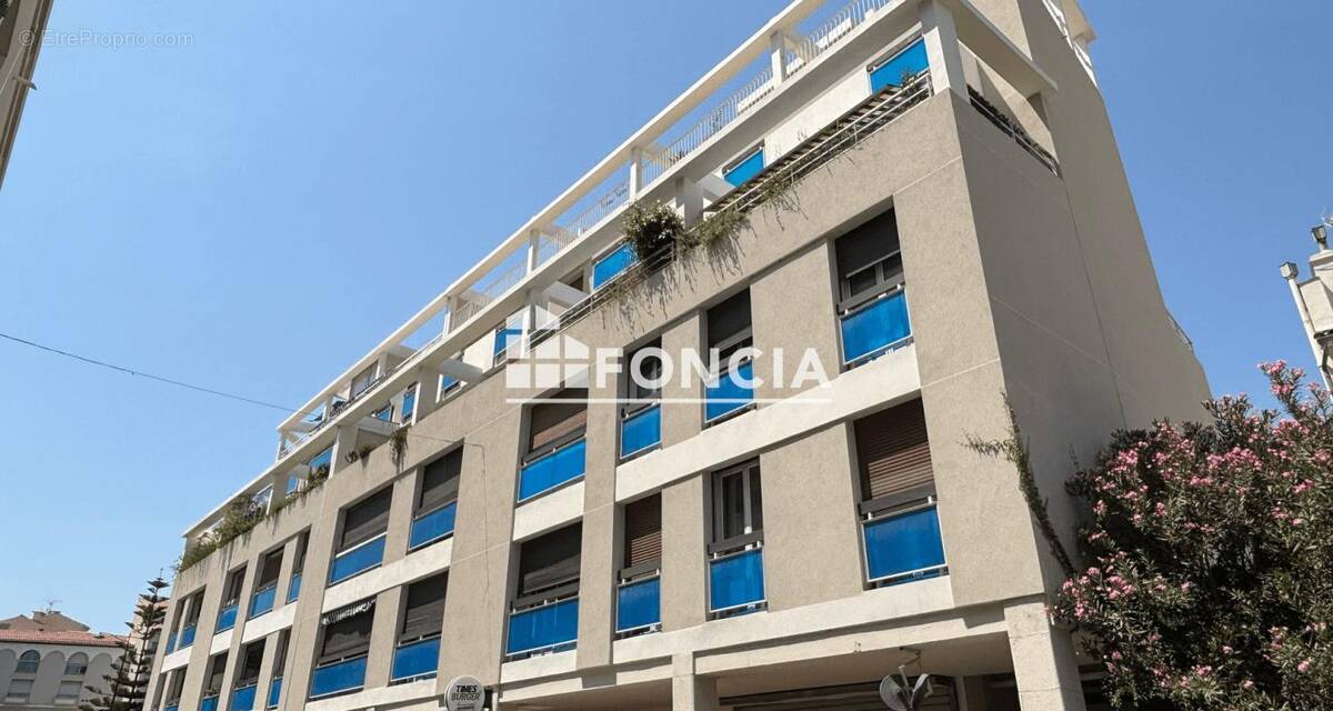 Appartement à HYERES
