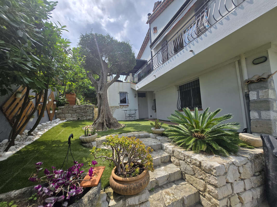 Maison à CAGNES-SUR-MER