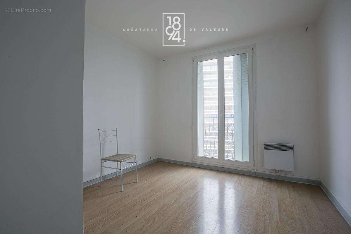 Appartement à MARSEILLE-6E