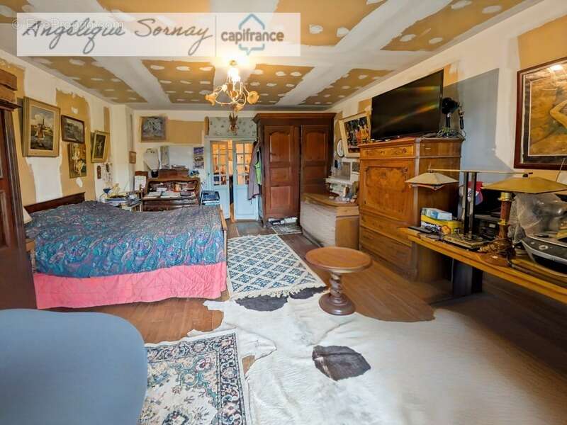 Maison à SAINT-JULIEN