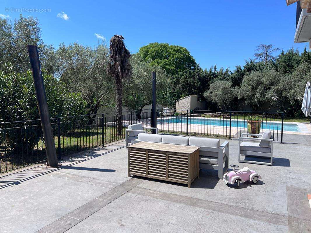 Maison de charme très lumineuse avec piscine - photo 8